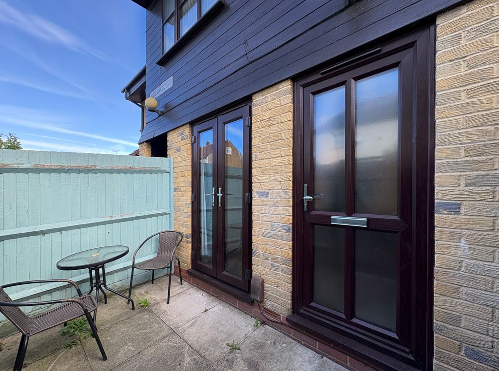 Property photo 2 of 5