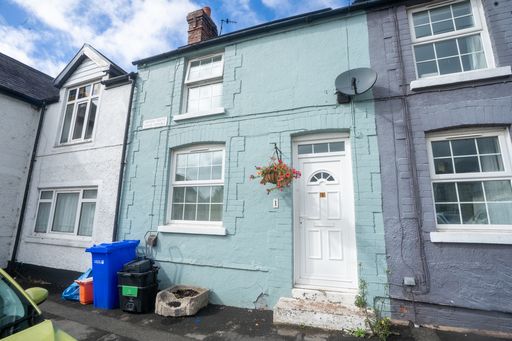 Property photo 1 of 18