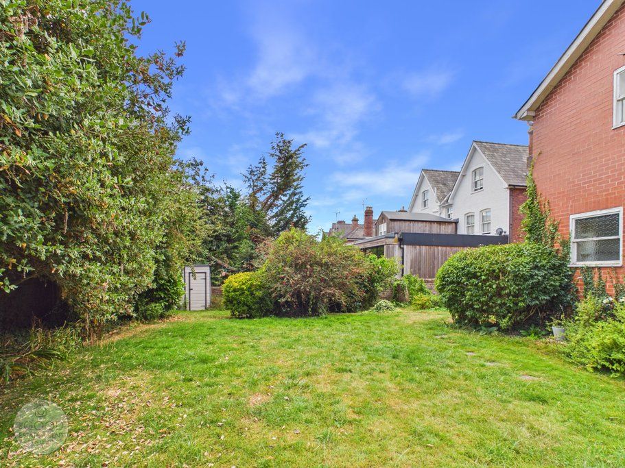 Property photo 2 of 11