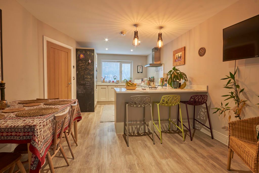 Property photo 3 of 13 Kitchen Diner