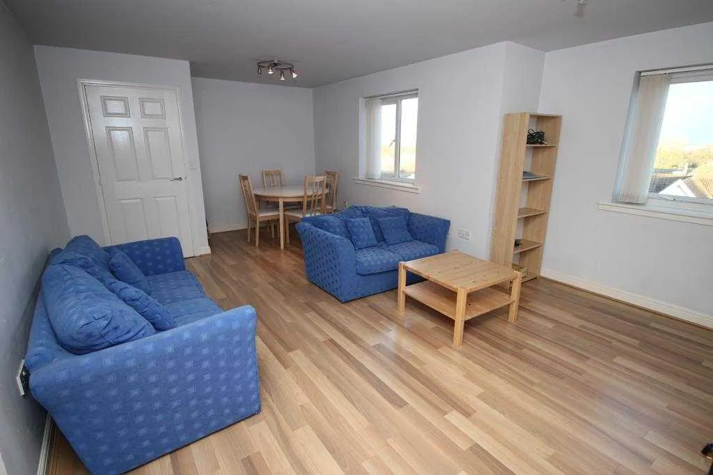 Apartment in Newcastle upon Tyne, Tyne and Wear - View 3