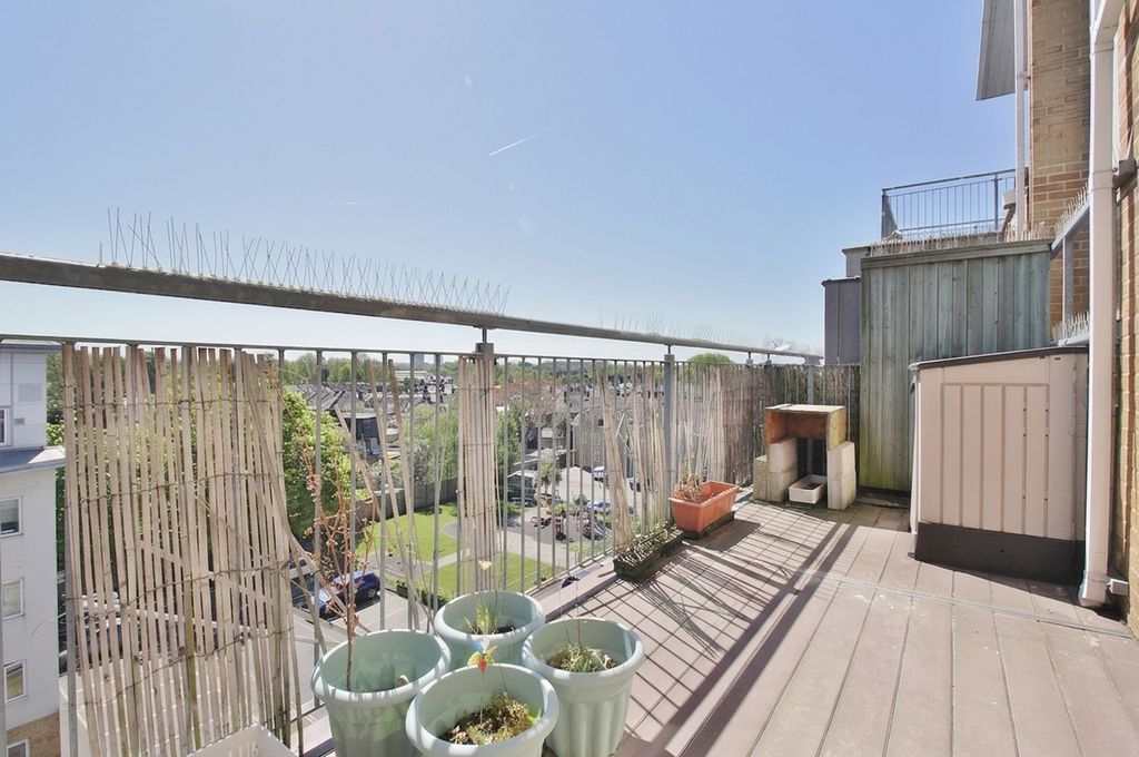 Property photo 3 of 7