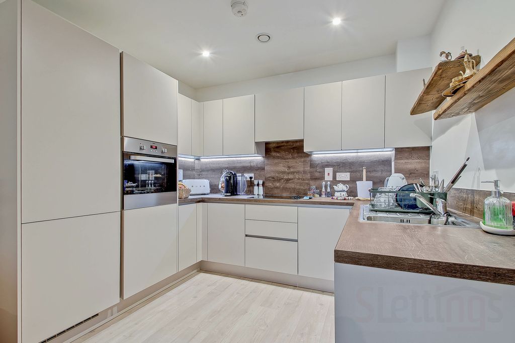 Property photo 2 of 14 Gallery