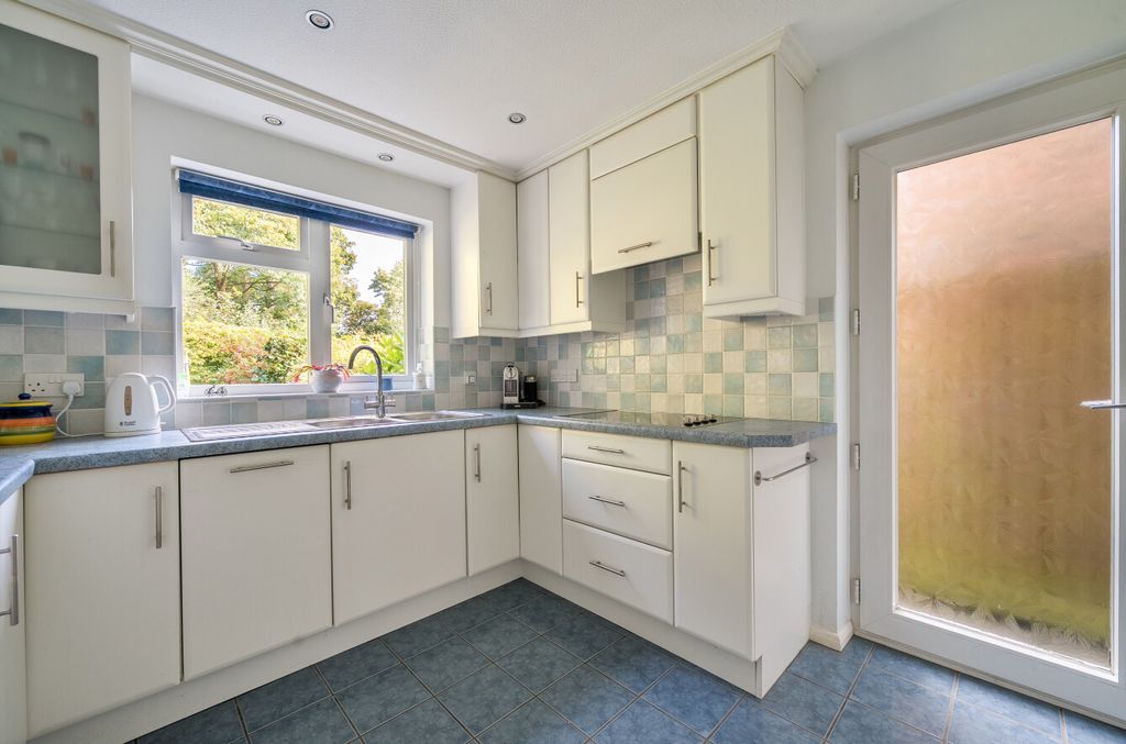 Additional image 6 of 4 bed detached house for saleGodalming, Surrey GU7