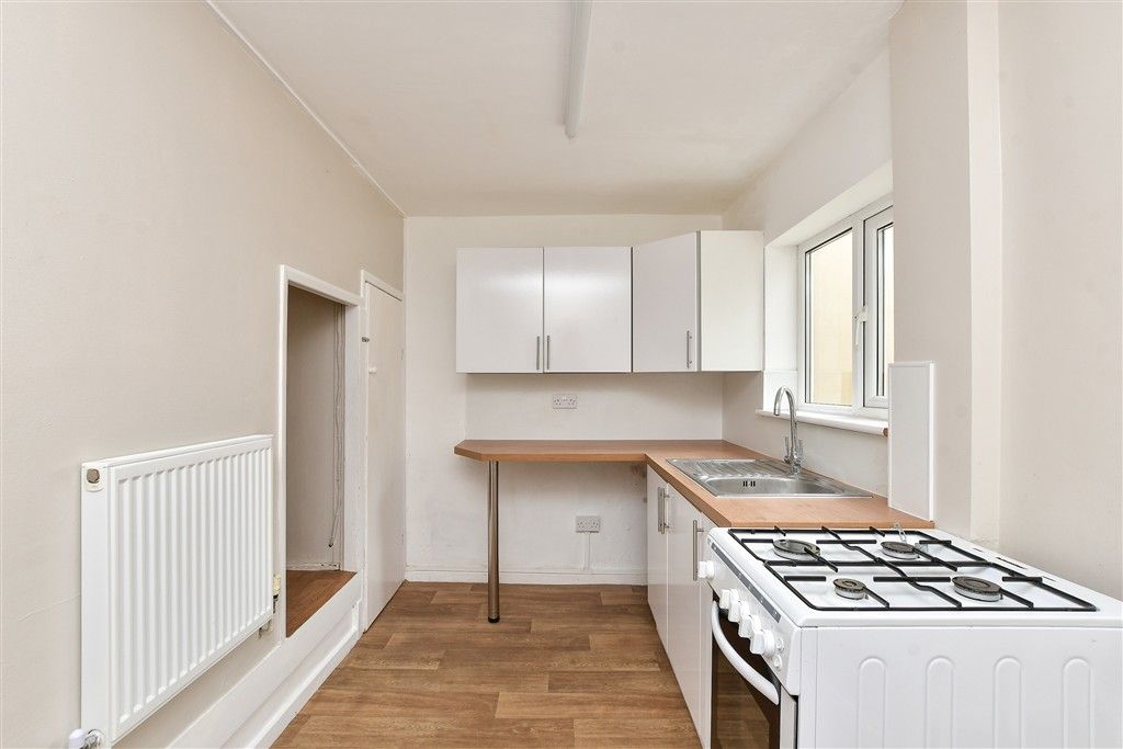 Property photo 2 of 11 Kitchen