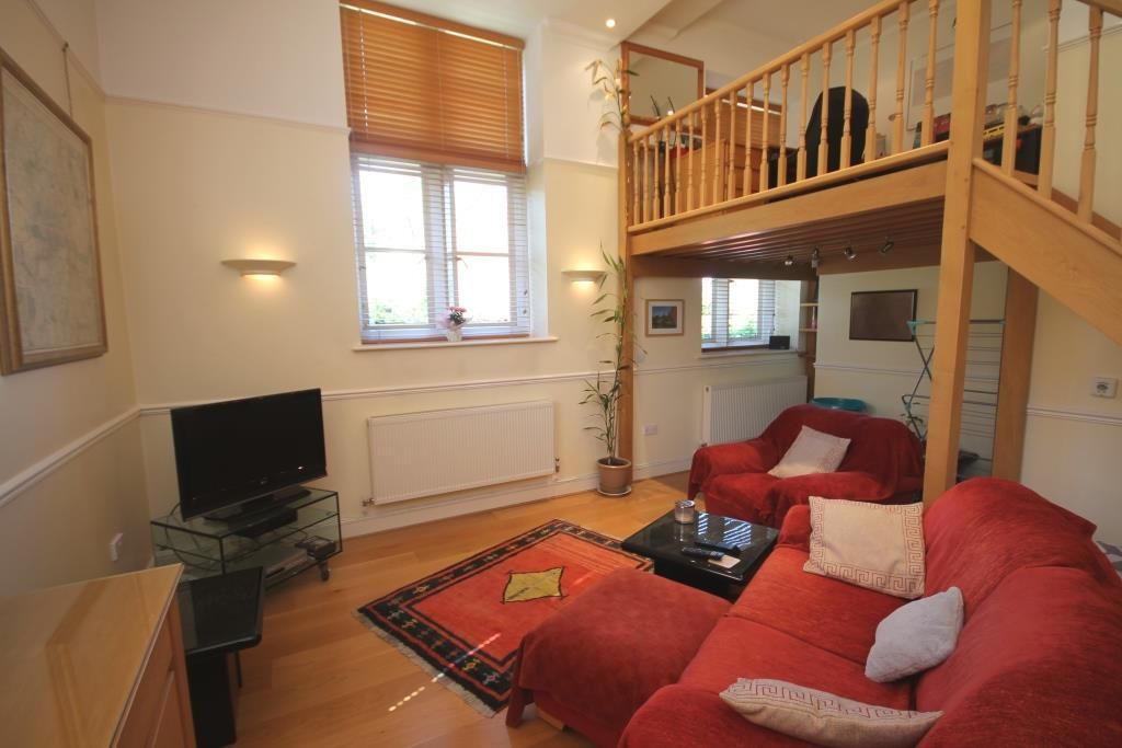 Property photo 2 of 10