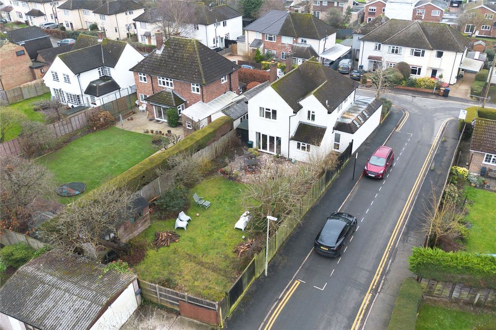 Property photo 2 of 18 Picture No. 15