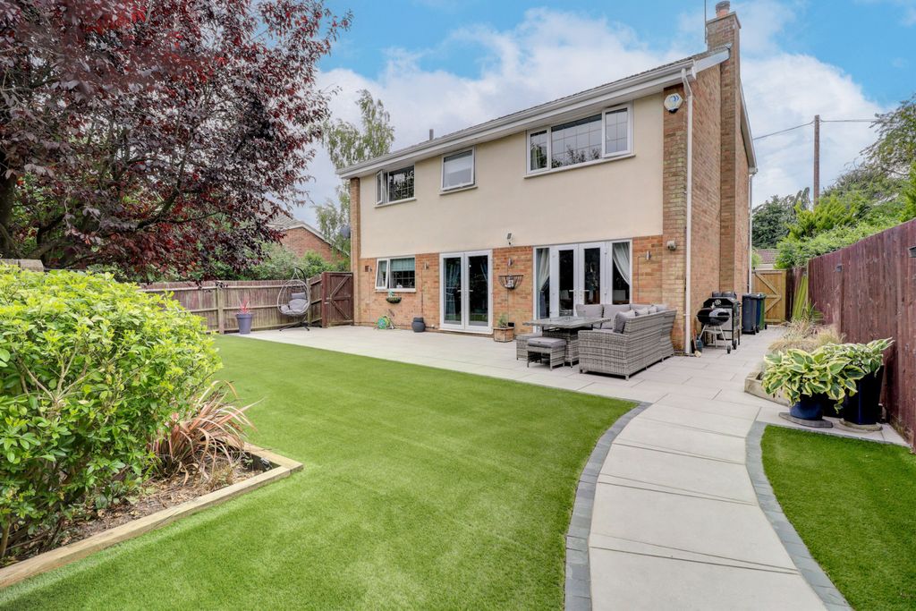 Property photo 1 of 17 Picture No. 21