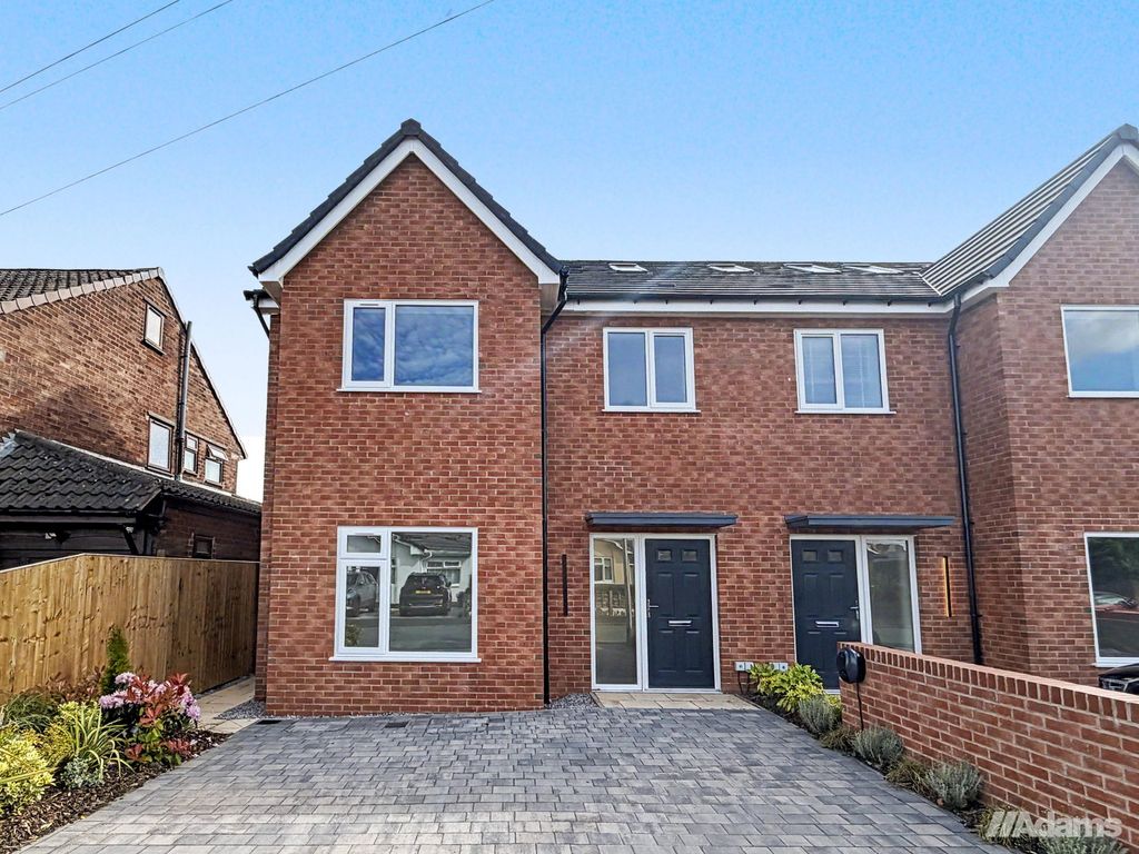 Property photo 2 of 48