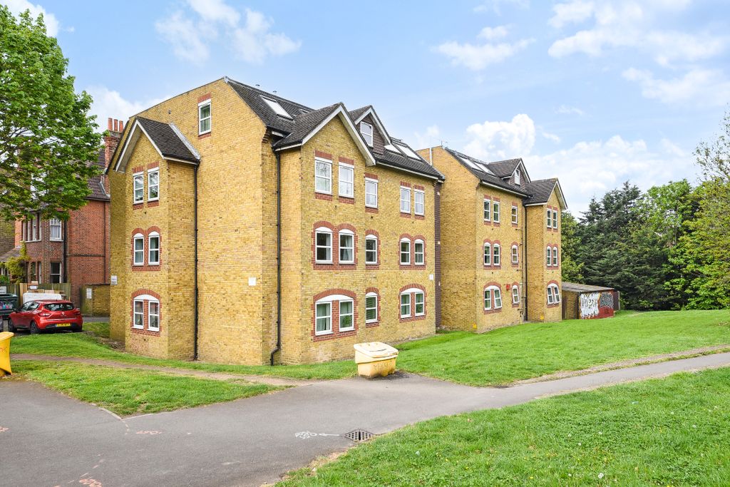 Property photo 1 of 10