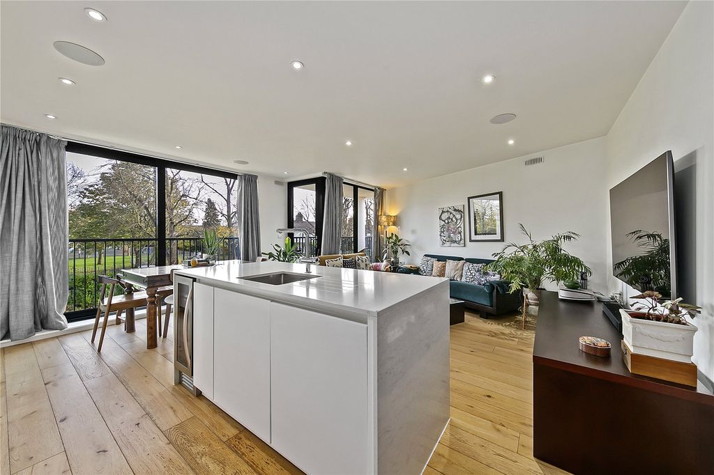 Property photo 3 of 11 Picture No. 03