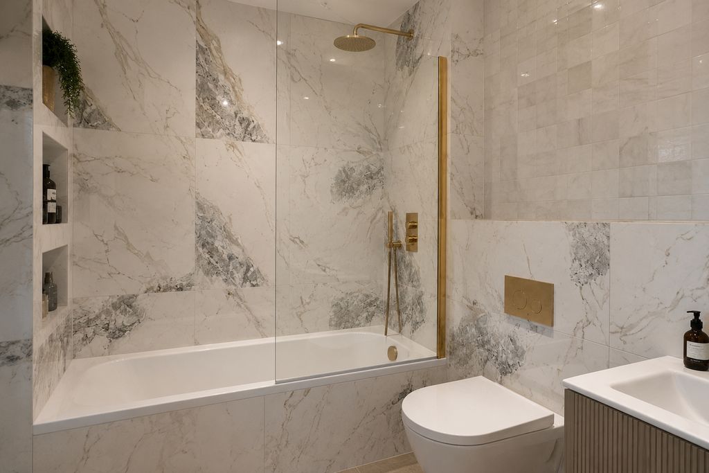 Property photo 3 of 6 P4 Bathroom Cgi