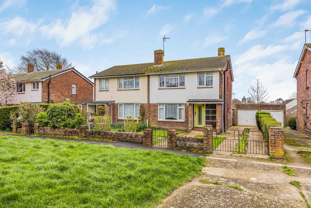 Property photo 1 of 20 Photo 20