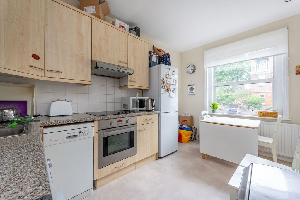 Property photo 3 of 9