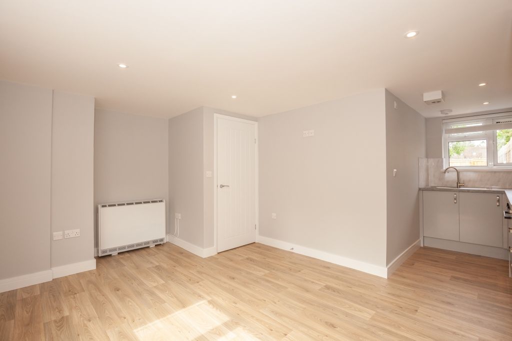 Property photo 3 of 7 167191