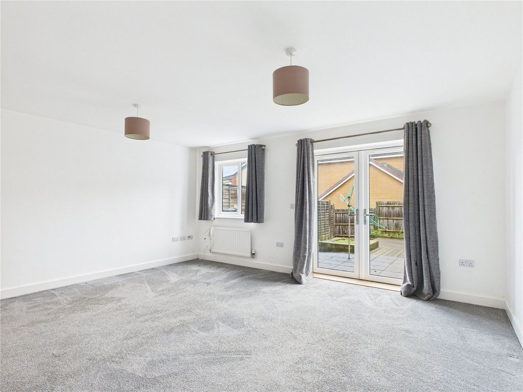 Property photo 3 of 14 Picture No. 23