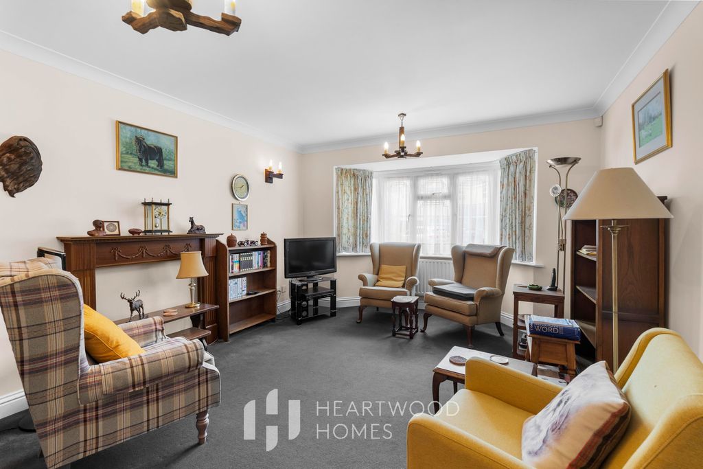 Property photo 2 of 21