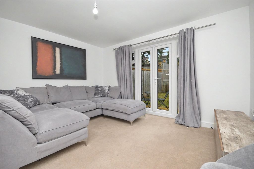 Property photo 2 of 12 Picture No. 06