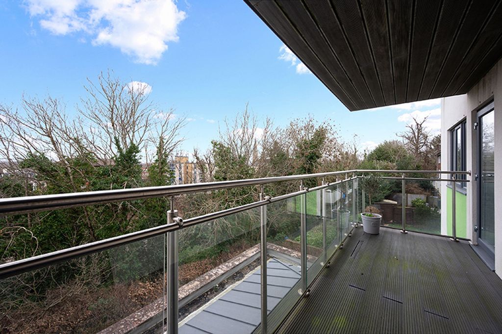 Property photo 3 of 8