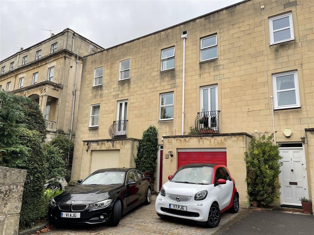 Property photo 1 of 10 Stunning Period Property With Private Driveway...
