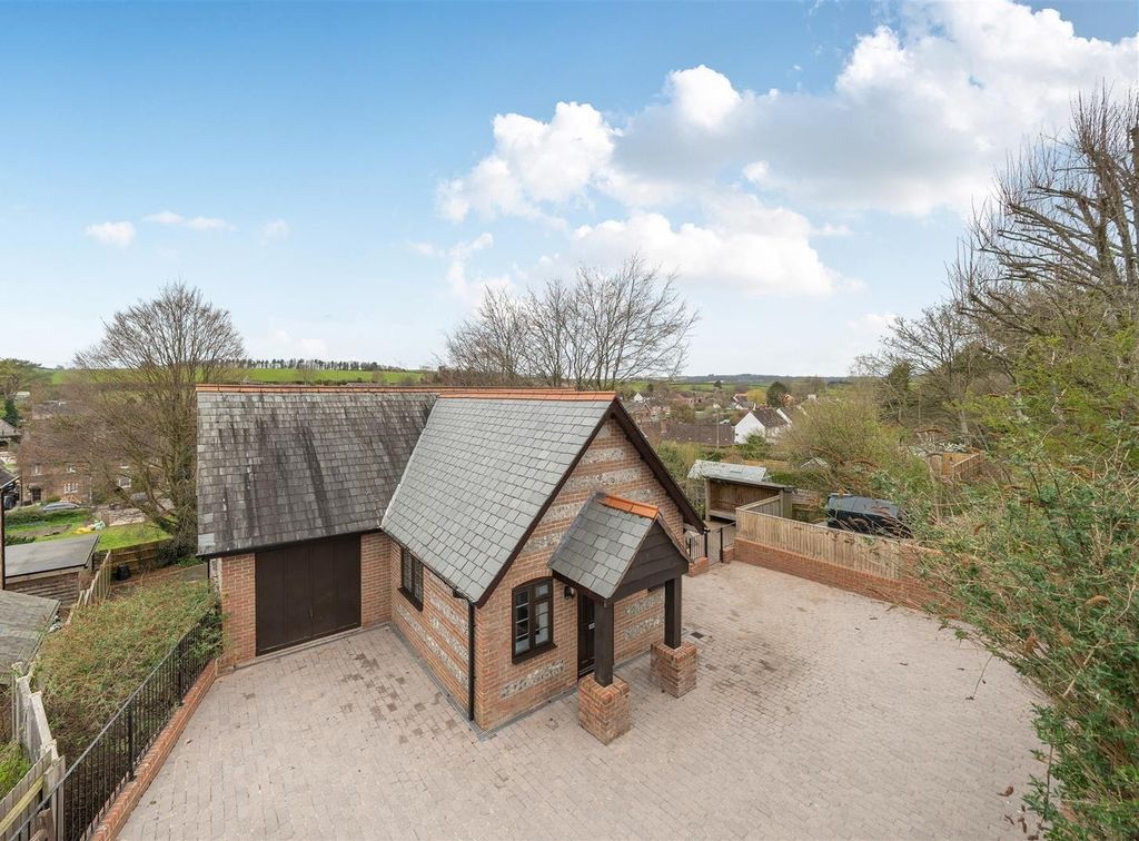 Property photo 2 of 20 Elevated Front Aspect