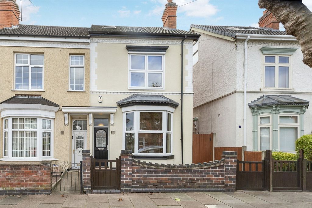 Property photo 1 of 18 Front