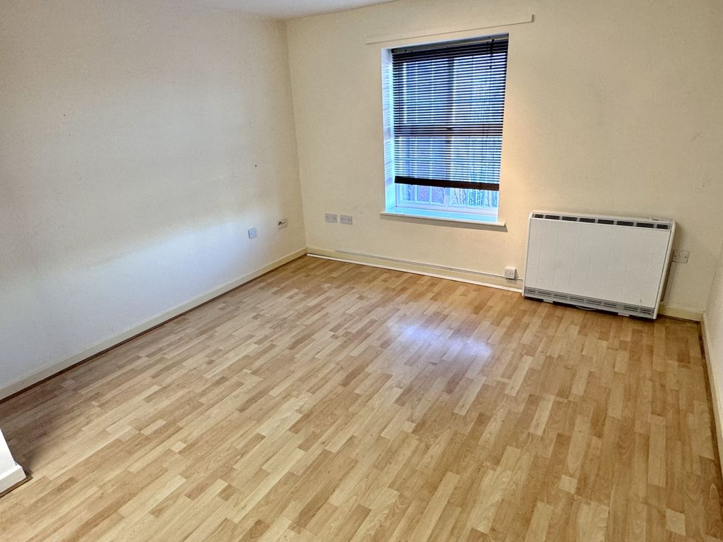 Property photo 3 of 7 Img_2171