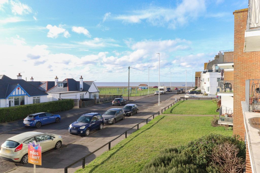 Property photo 2 of 14 Picture 2