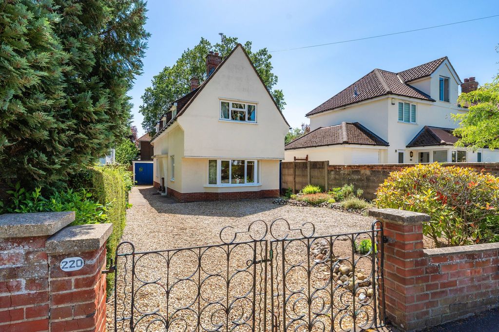 Property photo 1 of 19