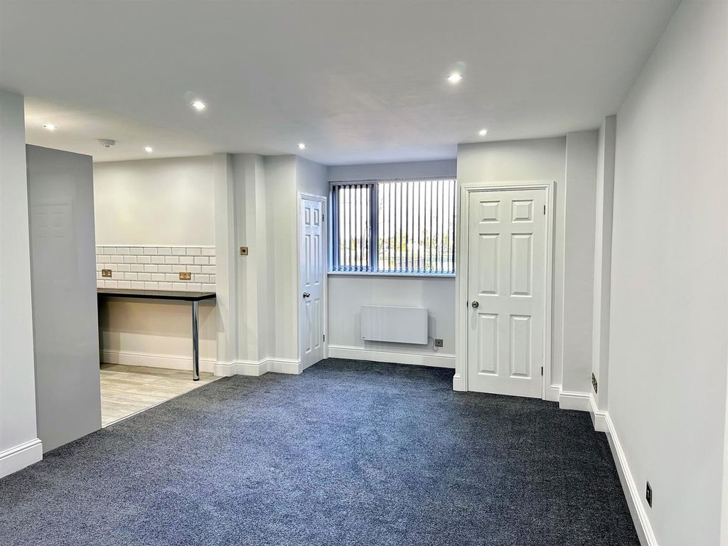 Property photo 2 of 8 Img_9769.Jpg