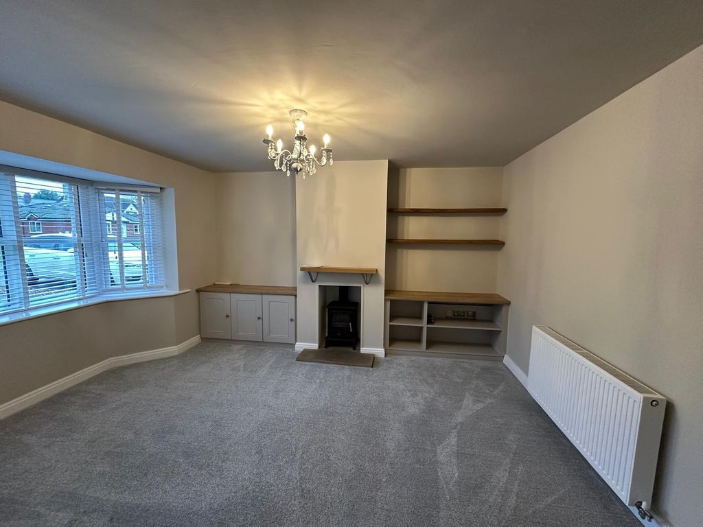 Property photo 3 of 13 Living Room