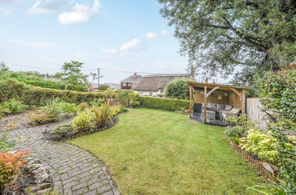 Property photo 3 of 22 13472141568c1c429729A9