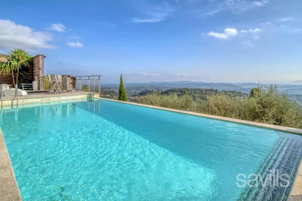 Property photo 1 of 10 Beautiful Property With Stunning Panoramic Sea Views