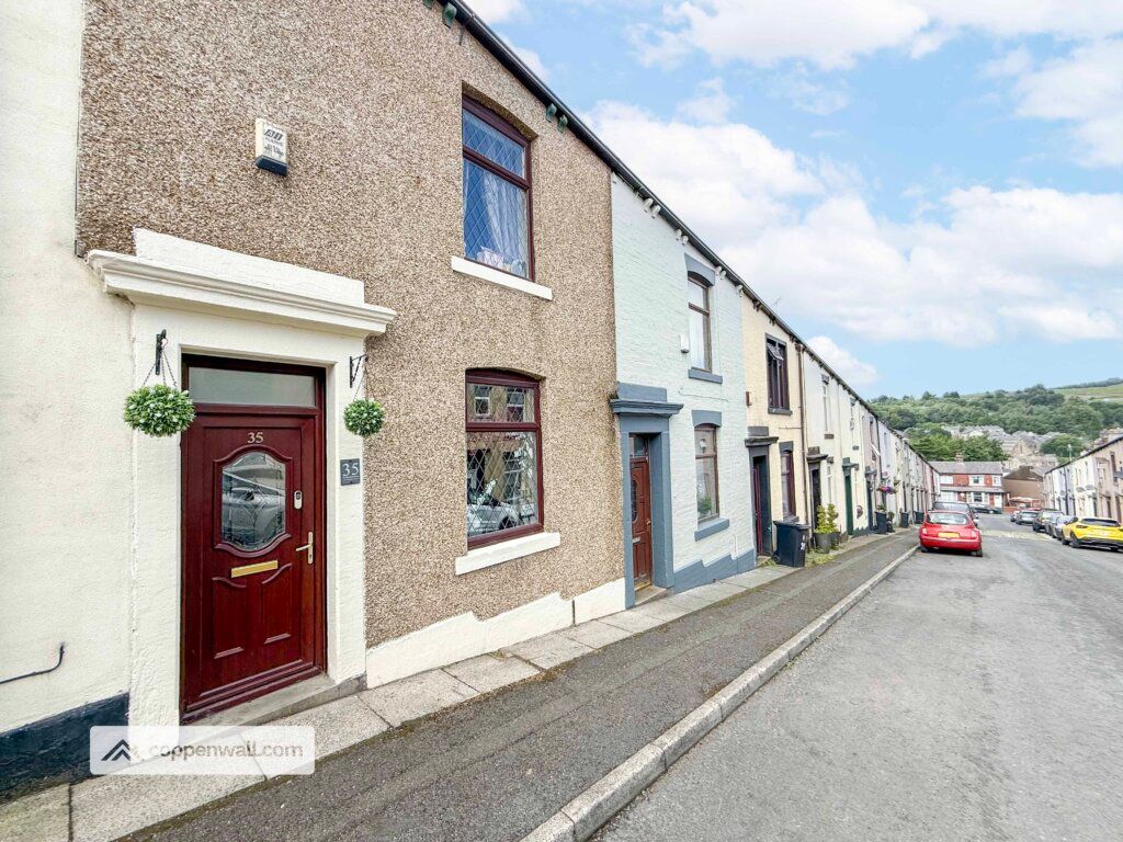 Property photo 1 of 27