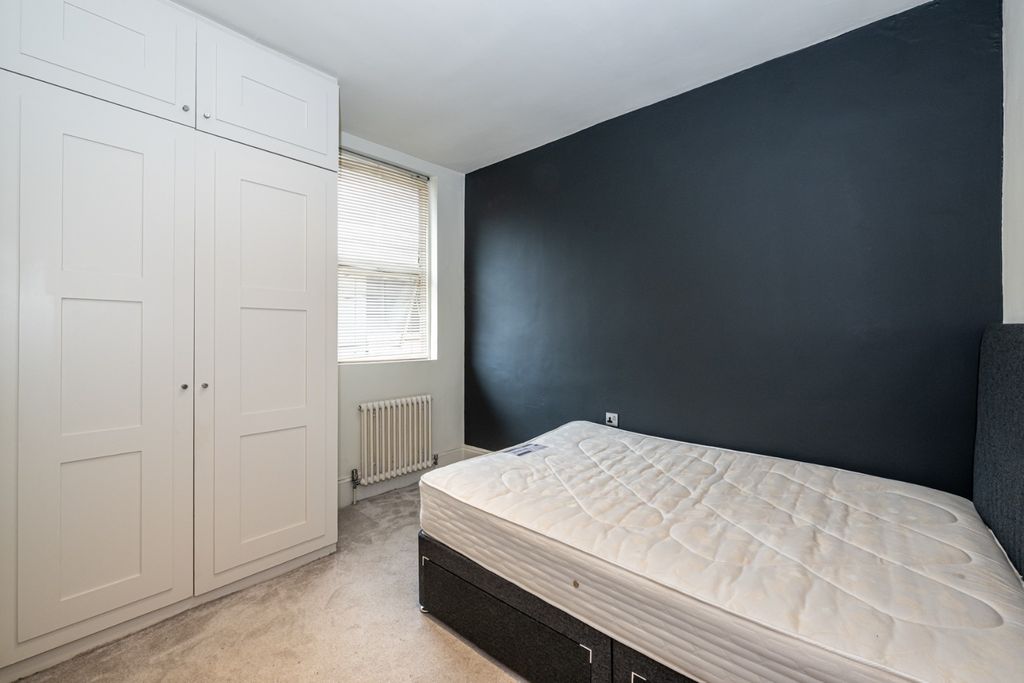 Property photo 2 of 31 5194115