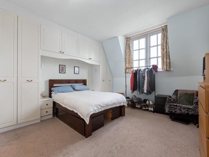 Property photo 3 of 11 Photo 3