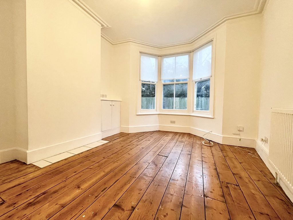 Property photo 2 of 9 Picture 2