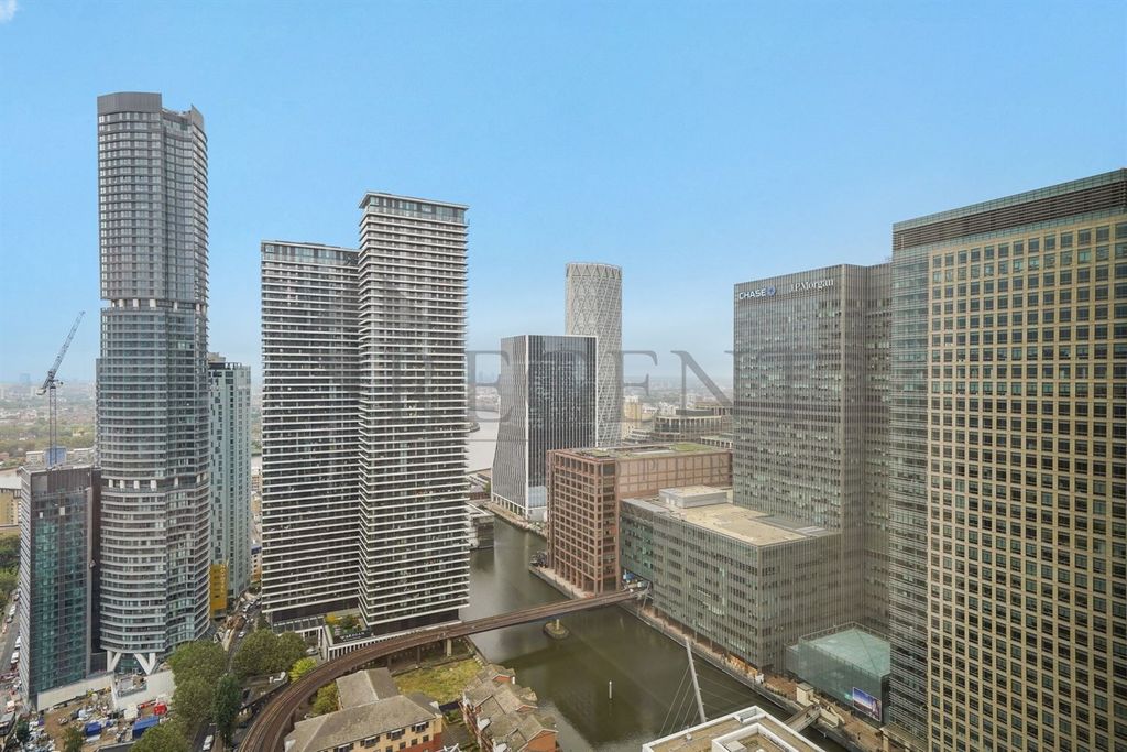 Property photo 3 of 22 The View