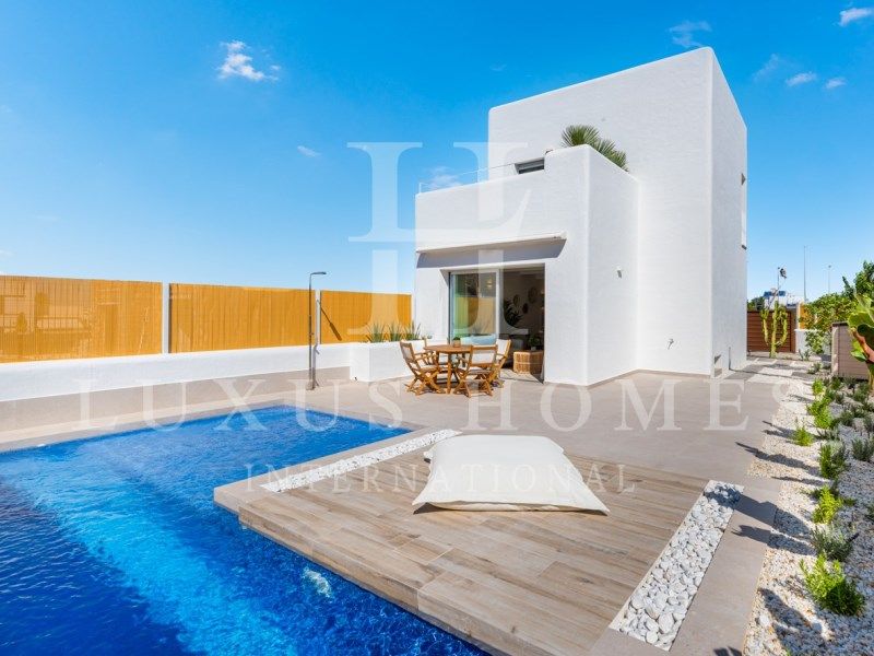 Property photo 3 of 28