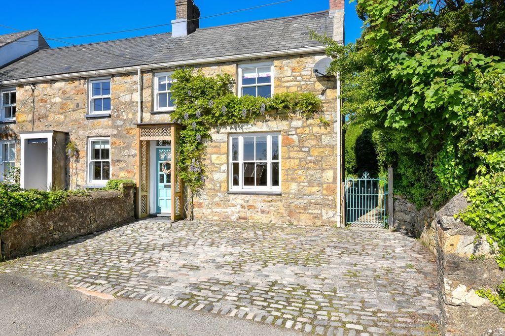 Property photo 1 of 13