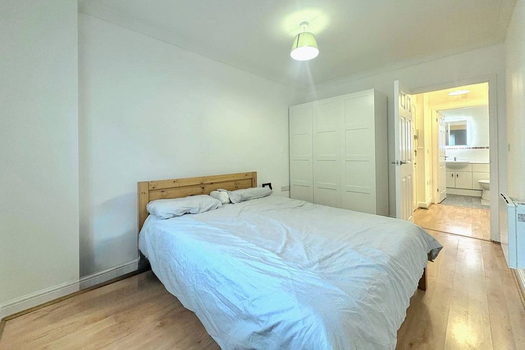 Property photo 3 of 8 Picture No. 09