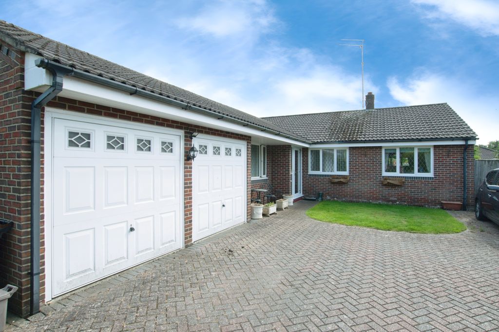 Property photo 1 of 20