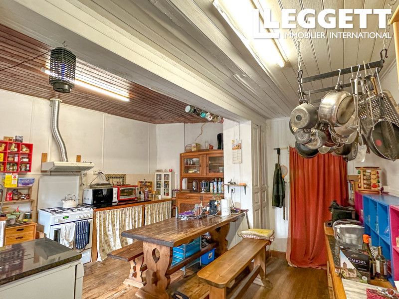 Property photo 3 of 10