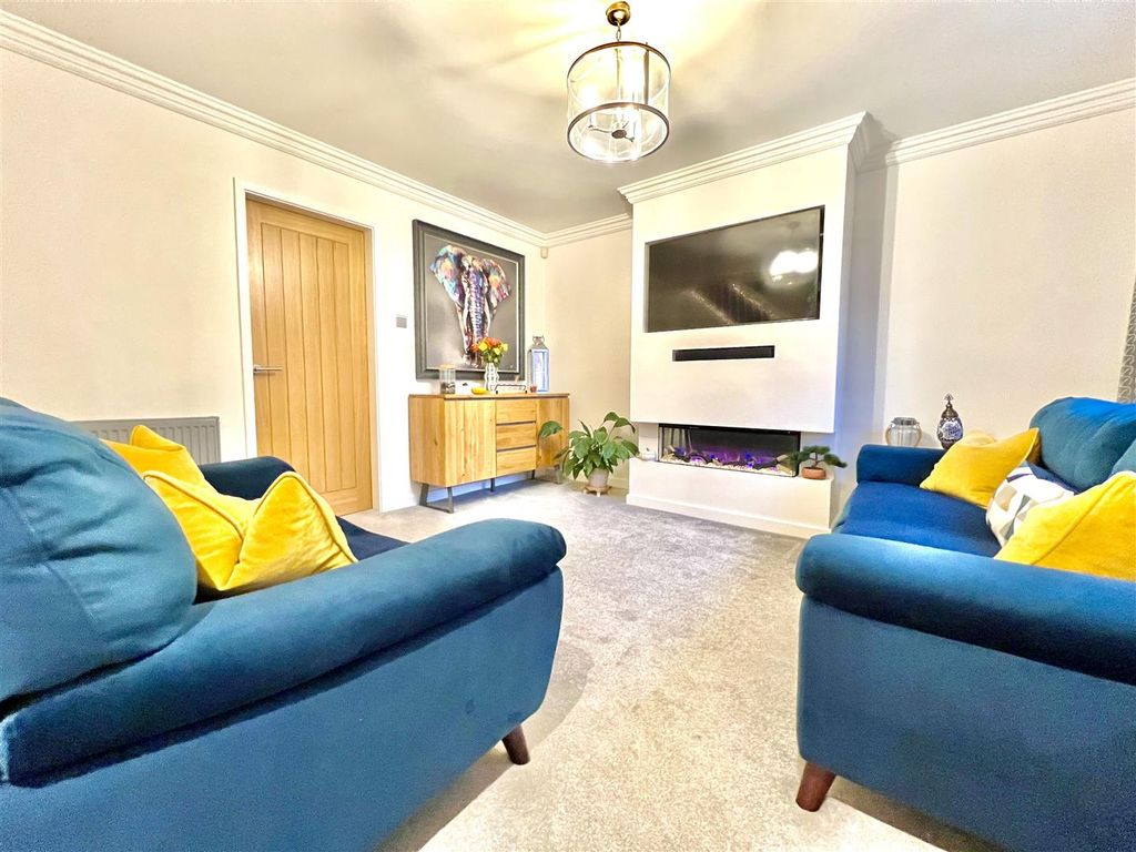 Property photo 3 of 12 Image00011.Jpeg