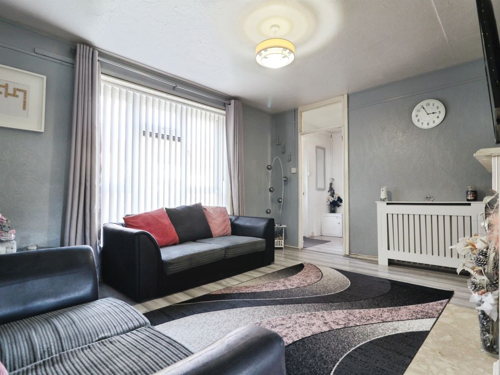 Property photo 2 of 12