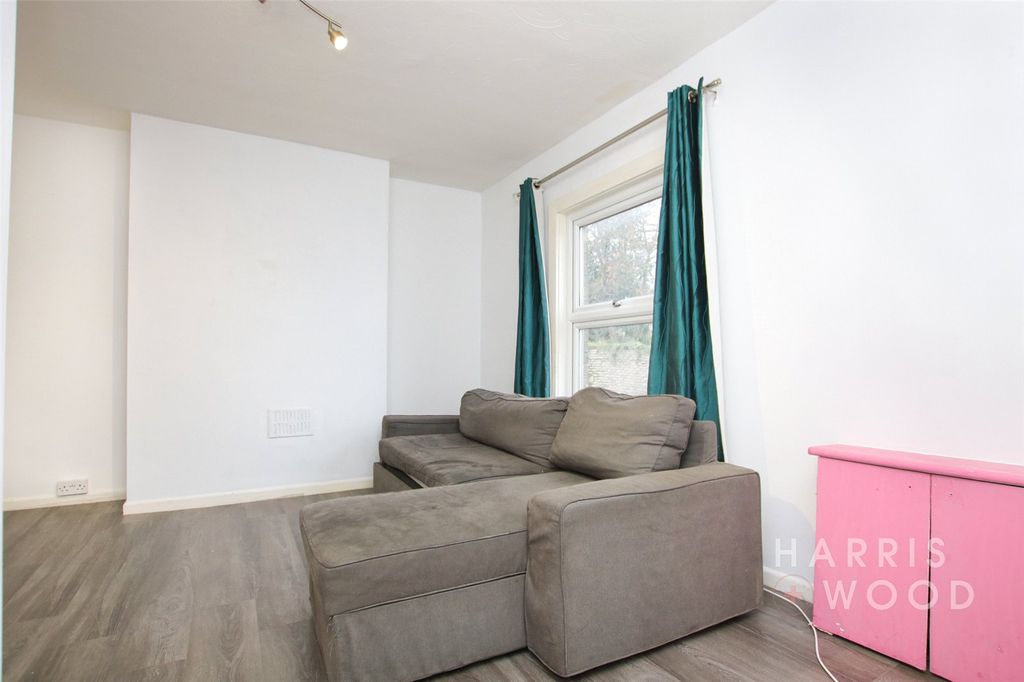 Property photo 3 of 11 Picture No. 04