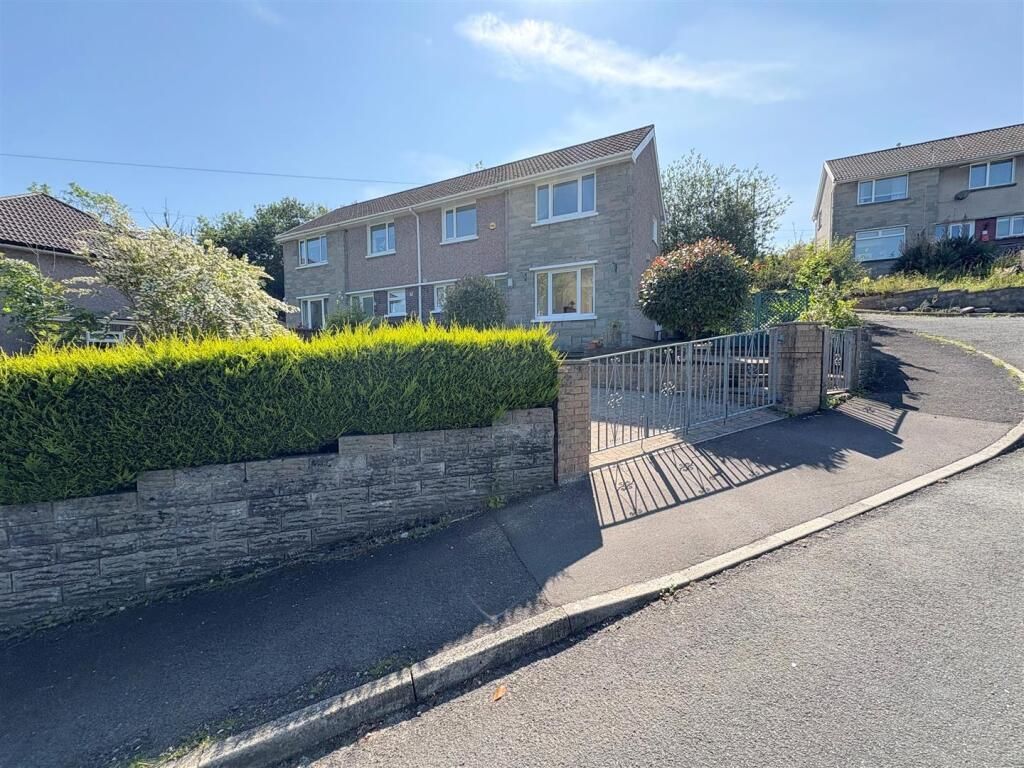Property photo 1 of 31