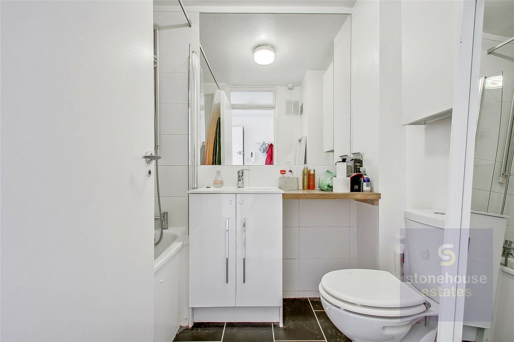Property photo 2 of 9 Picture No. 04