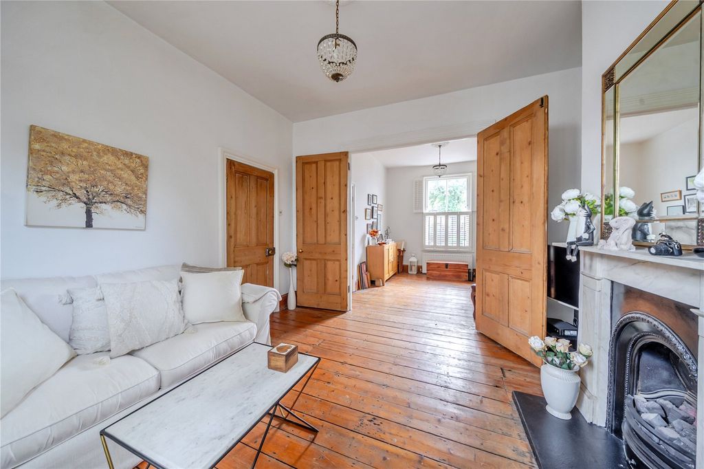 Property photo 1 of 18 Picture No. 05