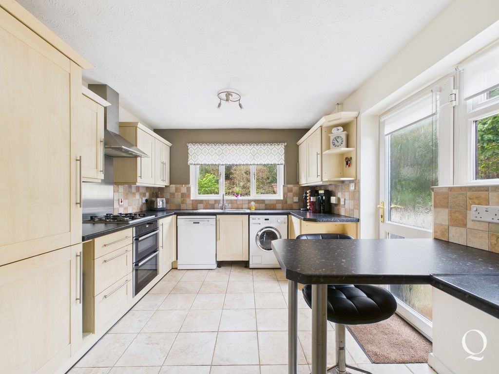 Property photo 3 of 21